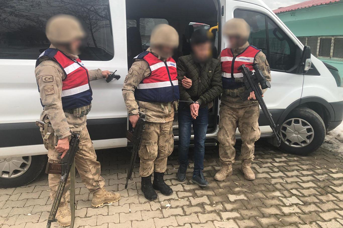 Kobani'den gönderilen PKK'li tutuklandı Kobani'den gönderilen PKK'li tutuklandı